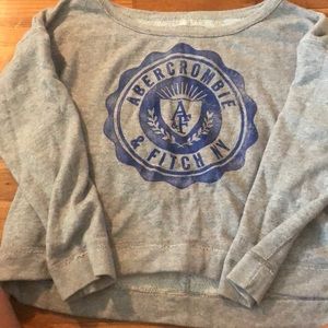 Abercrombie & Fitch pullover sweater